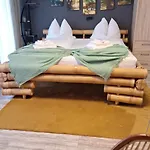 Schwarzwald Mit Zugang Pool Und Sauna Schönwalde